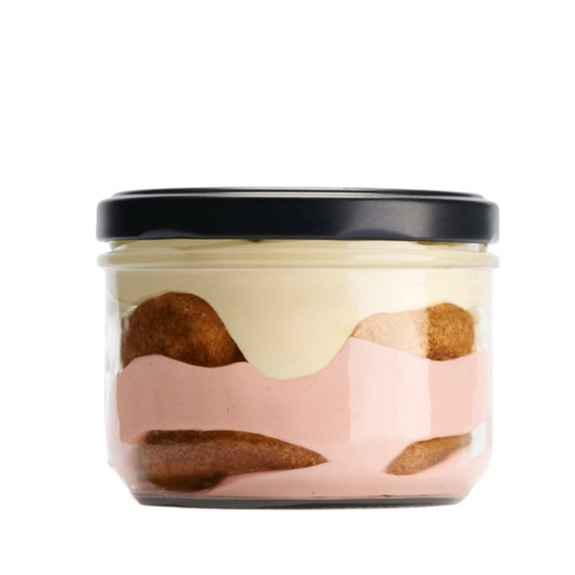 Tiramisu mit Erdbeerpüree